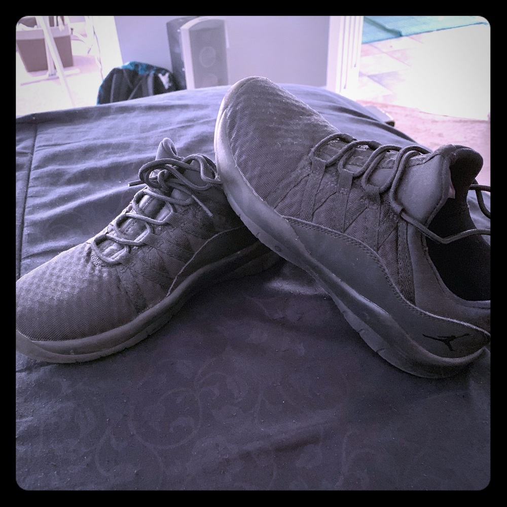 Boys sneakers